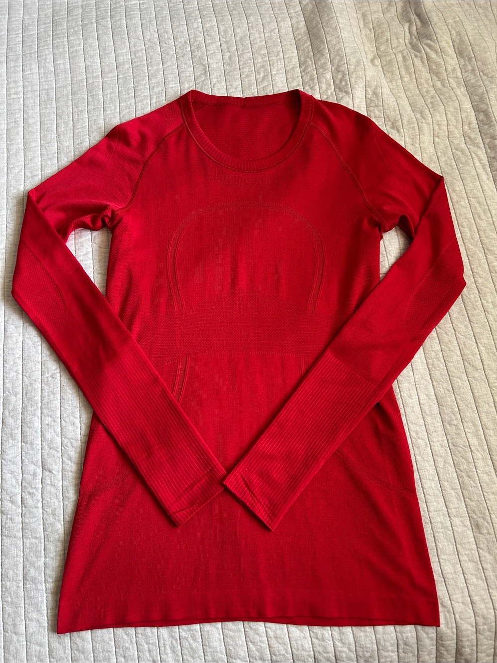 Lululemon red swiftly tech long sleeve athletic red shirt 8